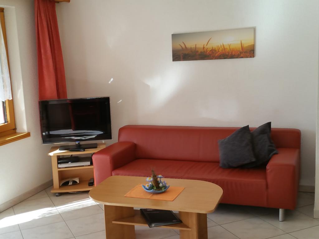 Ferienhaus Antigua Saas-Grund Habitación foto